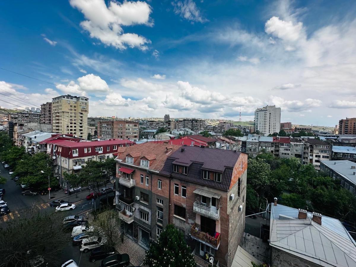 Suite Apartment On Pushkin Street Ereván Exterior foto